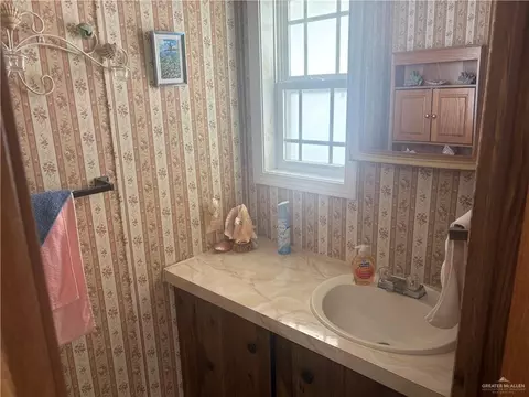 197 Laurel Ave, Pharr, TX 78577 photo 35
