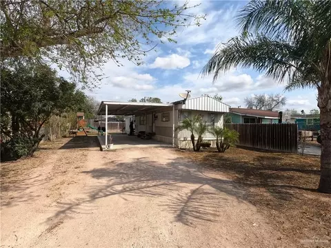 315 W Oscar Gonzalez Ave, Elsa, TX 78541