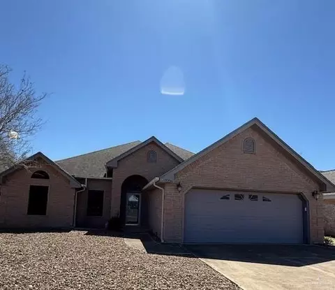 3226 Clubhouse Dr, Edinburg, TX 78542
