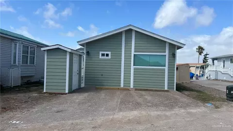 318 Sun Dial Cir, Port Isabel, TX 78578