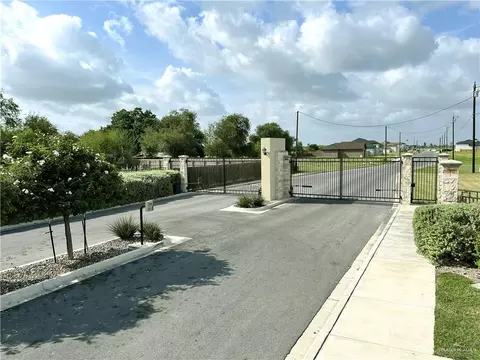0000 Awesome Ave, Alamo, TX 78516