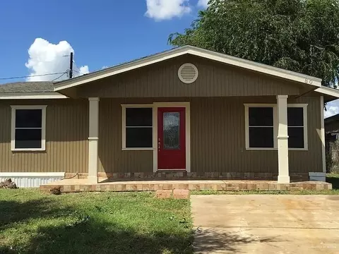 809 N Nogales St, Alton, TX 78573