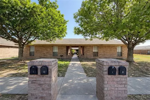 813 Los Tesoros Dr, Pharr, TX 78577