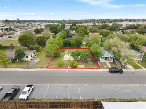 414 W Sixth St, La Feria, TX 78559