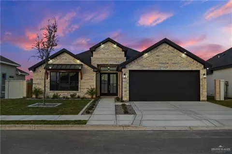 3801 E Noronha Dr, Edinburg, TX 78542