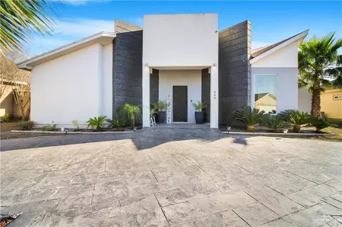 800 New Orleans Cir, Pharr, TX 78577