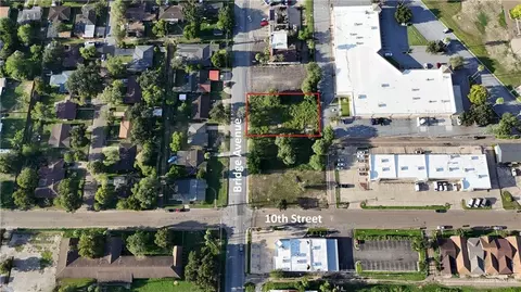 811 S Bridge Ave, Weslaco, TX 78596
