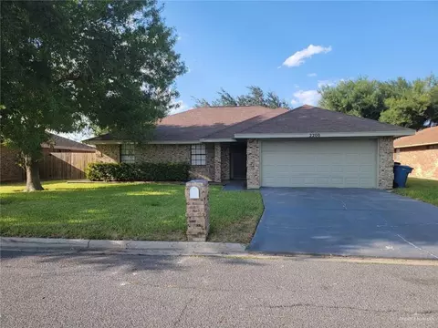2200 Robin Ave W, Mcallen, TX 78504