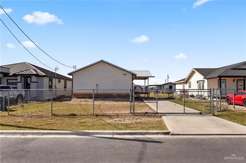 7116 Playa Del Rey Rd, Edinburg, TX 78542