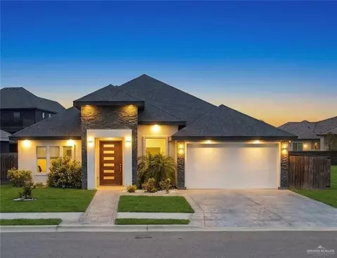 3808 Revilla St, Edinburg, TX 78542