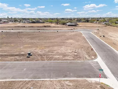 2858 Bald Eagle St, Roma, TX 78584