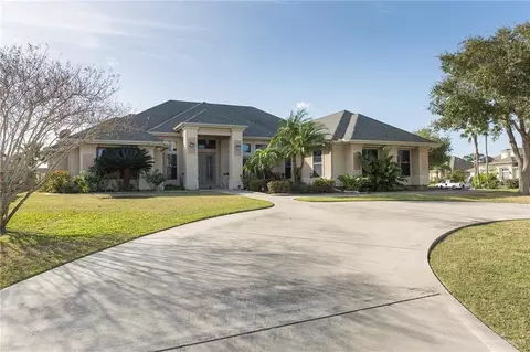 15 Whooping Crane Dr, Laguna Vista, TX 78578