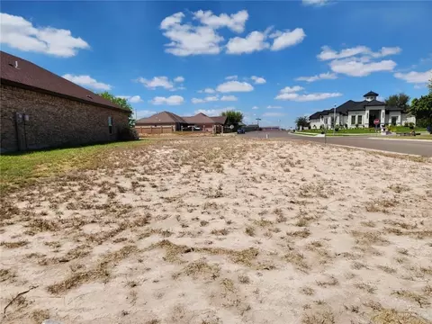 504 N Kika De La Garza Blvd, La Joya, TX 78560