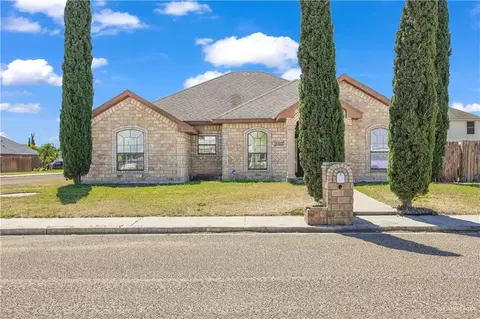 2102 W Mimosa Dr, Weslaco, TX 78596