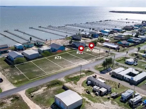500 N Bayshore Dr, Port Mansfield, TX 78598