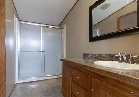 2000 Double Eagle Dr, Mission, TX 78572