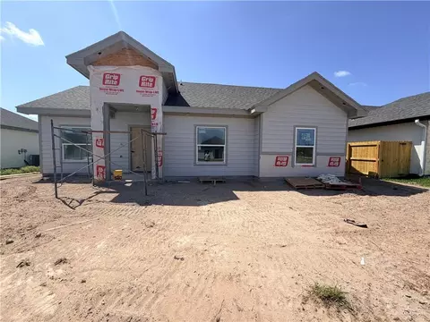 3556 Las Brisas St, Edinburg, TX 78542