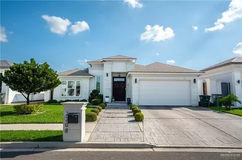 2208 E 8th St, Mission, TX 78572