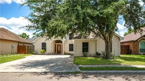 1110 E 8th St, San Juan, TX 78589