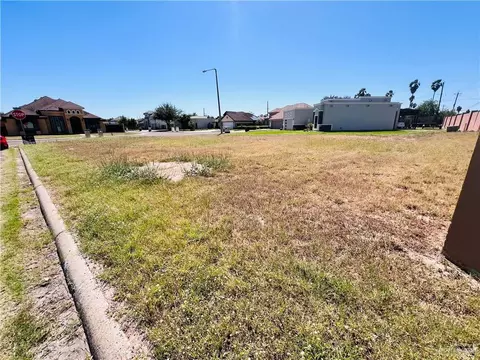 1106 W B St, Mission, TX 78572