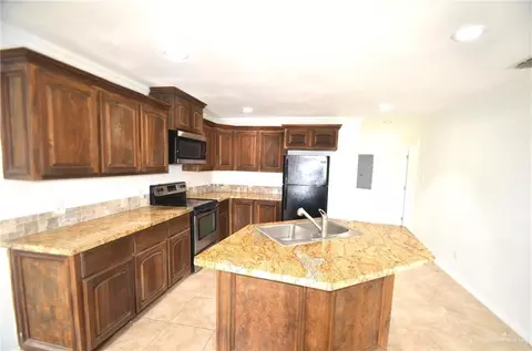 Kitchen - 2513 Walker Rd, Donna, TX 78537 photo 3 of 3