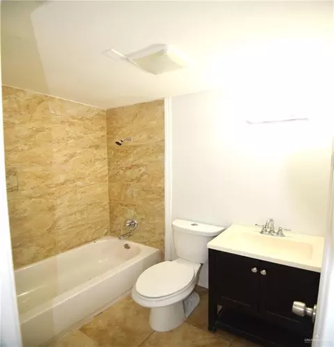 Bath - 2513 Walker Rd, Donna, TX 78537 photo 2 of 2