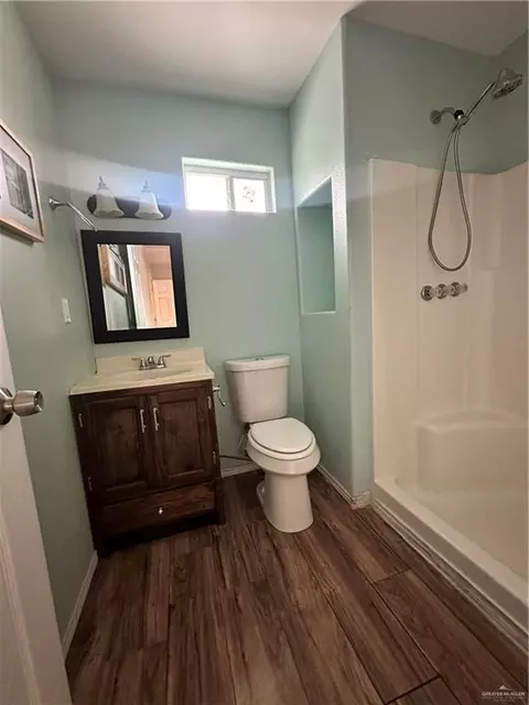 353 E Denny Dr, Pharr, TX 78577 photo 5
