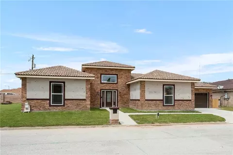 1127 Fairway Ln, Harlingen, TX 78552