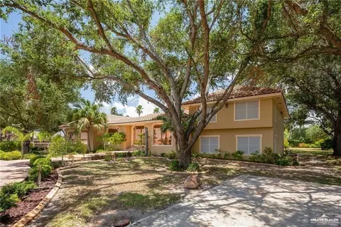 2400 Palm Hurst Dr, Palmhurst, TX 78573