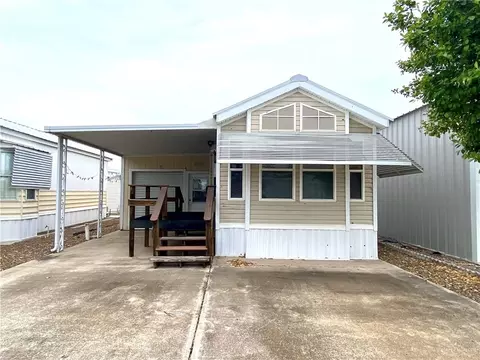 711 Pine St, Mission, TX 78572