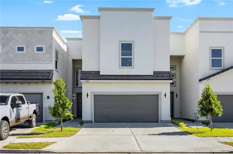 2203 Dorado Dr, Mission, TX 78573