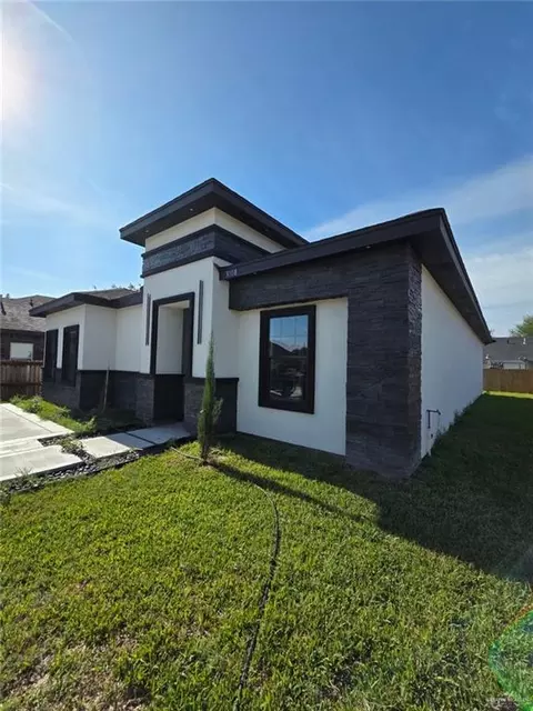 3008 E Truman Ave, Mission, TX 78573