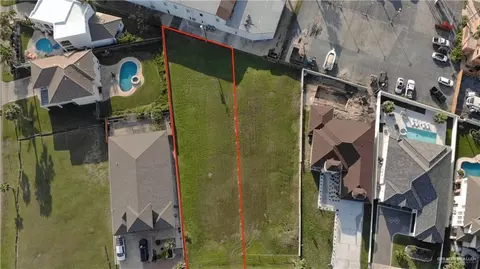 15 Havana Dr # B, South Padre Island, TX 78597