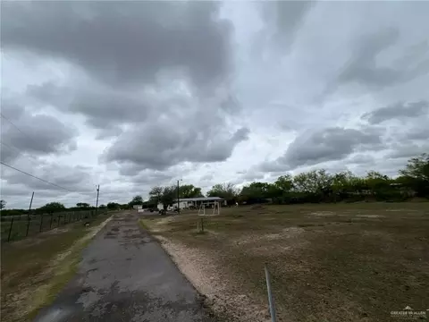 21509 Val Verde St, Edinburg, TX 78542