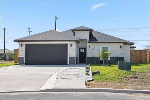 2112 N 28th St, Hidalgo, TX 78557