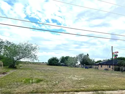 1613 Ash Ave, Mercedes, TX 78570