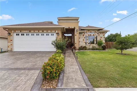 717 W 27th St, Mission, TX 78574