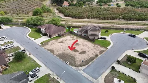 2521 Clear Creek Cir, Weslaco, TX 78596