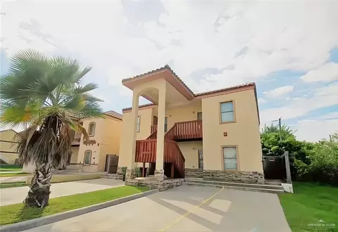 105 E Pike St #2, South Padre Island, TX 78597
