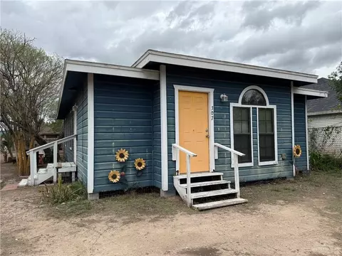 307 S Hawaii St, Alton, TX 78573