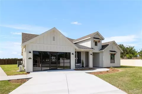 1565 E Silos Ave, Edinburg, TX 78542