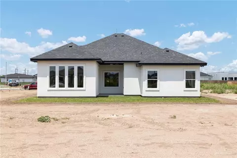 Exterior - 2808 E Sabinal Ave, Hidalgo, TX 78557 photo 2 of 2