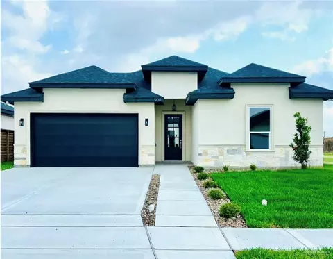900 Magnolia St, Mission, TX 78573