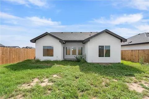 Exterior - 329 N Leon, Elsa, TX 78543 photo 8 of 8