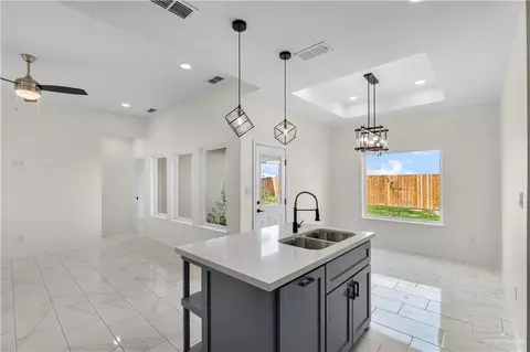 Kitchen - 329 N Leon, Elsa, TX 78543 photo 4 of 4