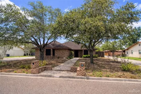 2105 Point West Dr, Edinburg, TX 78539