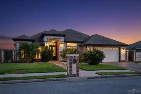 704 Santa Fe St, Weslaco, TX 78596
