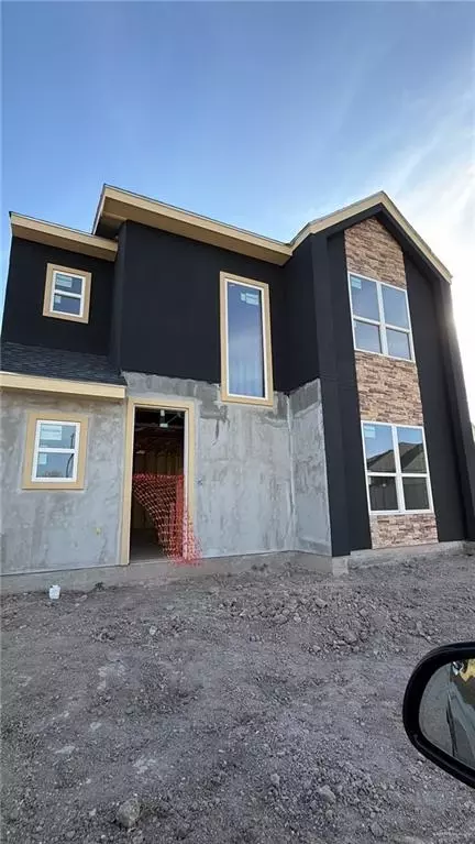 715 W Seminole Ave, Pharr, TX 78577