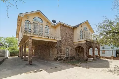 317 W 5th St, La Joya, TX 78560