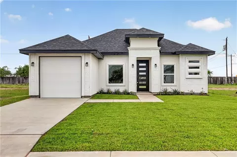 1305 S 9th St, Alamo, TX 78516